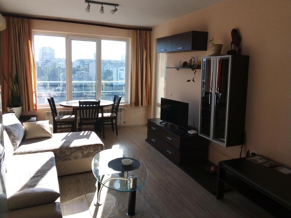 Апартамент Зорница Apartment Burgas Bagian luar foto