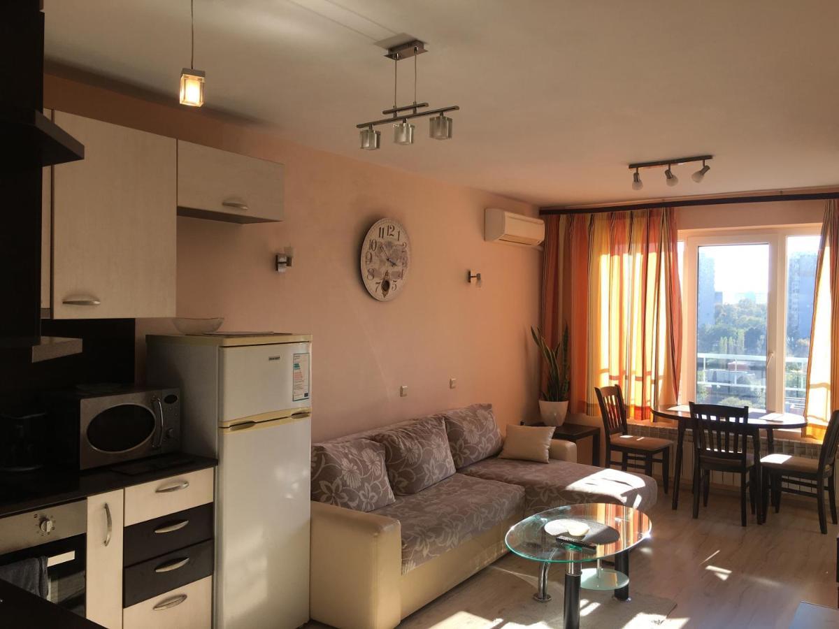 Апартамент Зорница Apartment Burgas Bagian luar foto