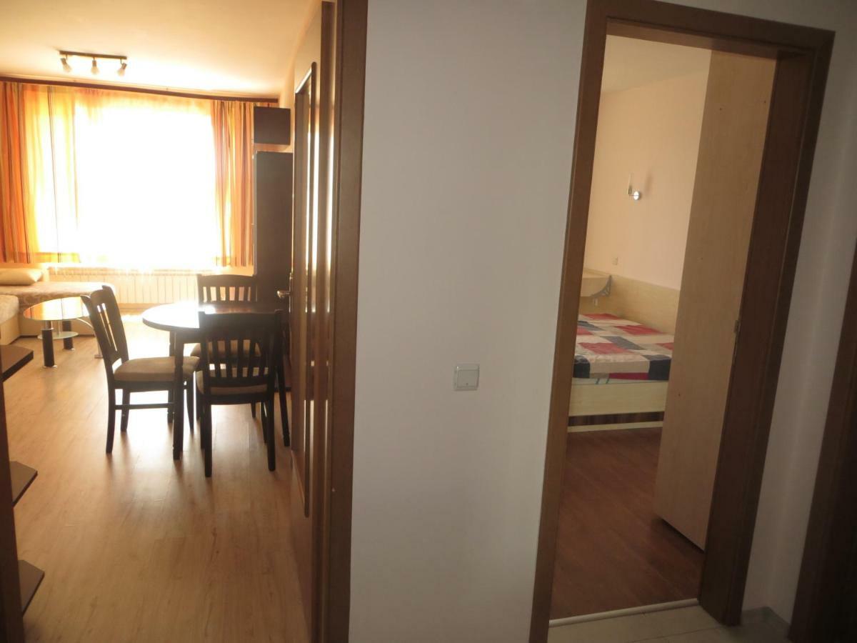 Апартамент Зорница Apartment Burgas Bagian luar foto