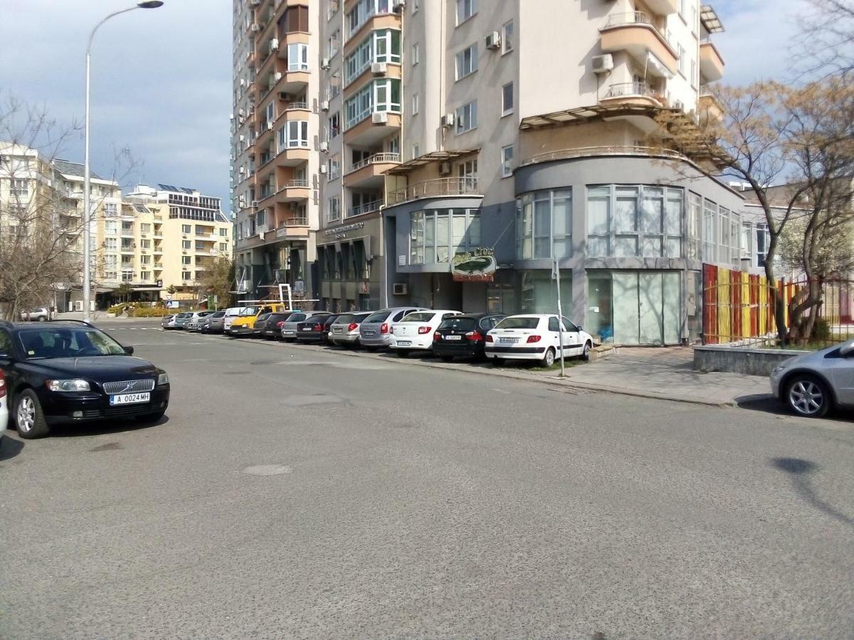 Апартамент Зорница Apartment Burgas Bagian luar foto